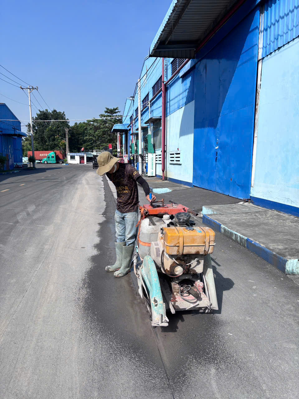 Read more about the article Khoan Cắt Bê Tông Dĩ An – Uy Tín- Giá Rẻ 2026