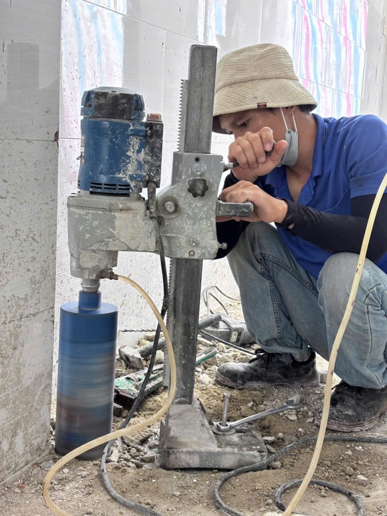 Dịch vụ khoan bê tông giá rẻ.